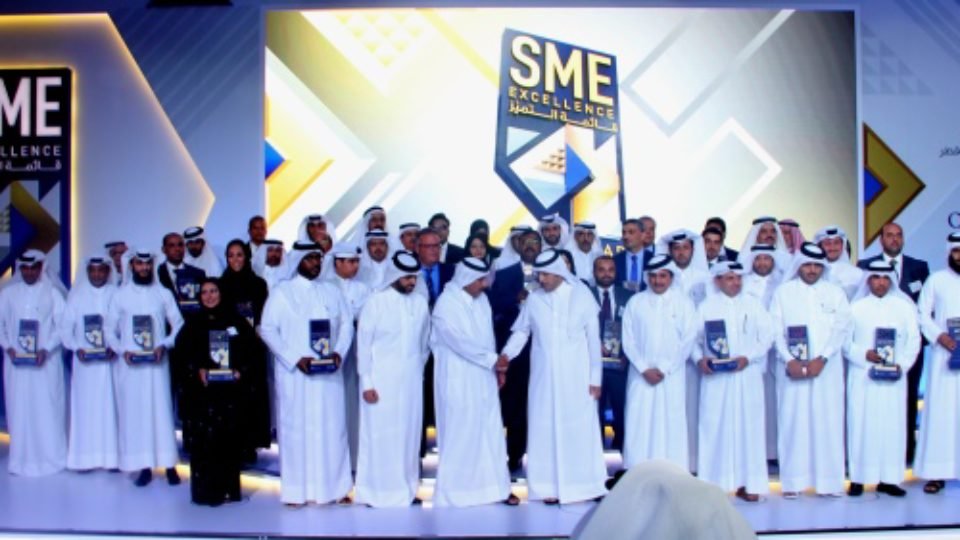 pm-sheikh-abdullah-bin-nasser-althani-with-sme-winners
