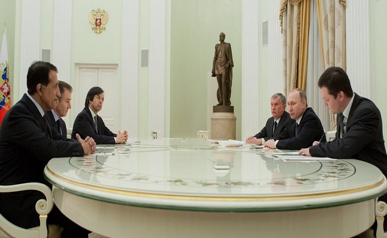 Putin Meets CEO Qatar Investment Auth