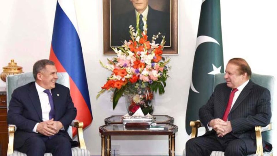 President of Tatarstan meets PM Nawaz Sharif in Islamabad