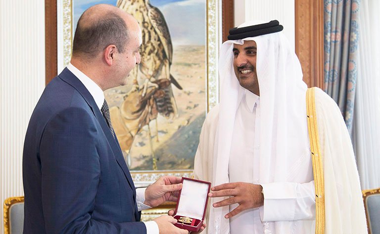 Qatar Emir Decorates Italian Ambassador with AlWajbah Medal