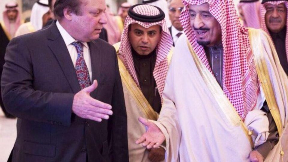 Nawaz Sharif with KIng Salman bin Abdulaziz Pic Reuters