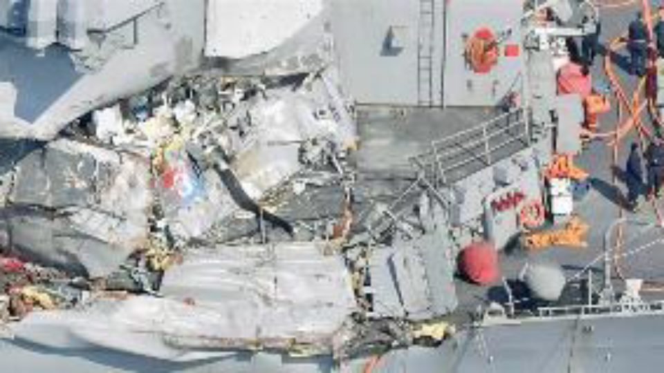 USS Fitzgerald afterr collision with Philippines merchant ship