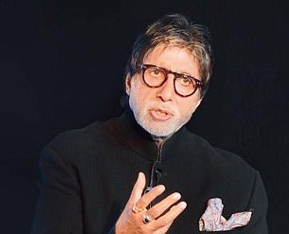 Indian Superstar Amitabh Bachchan, US Secretary Commerce Wilbur Ross & Queen Elizabeth Among Latest ‘Paradise Leak’ List