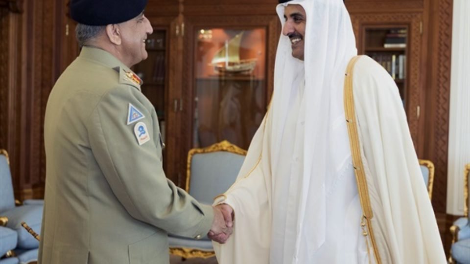 Emir of Qatar meets Pakistan Army Chief