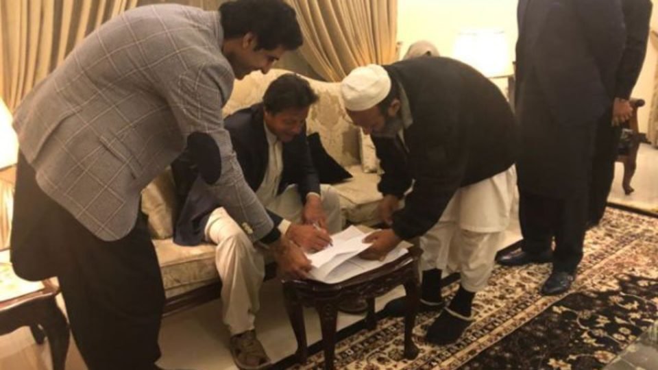 Pakistan: Cricket Fame Imran Khan Hits Hat-Trick in Marriage
