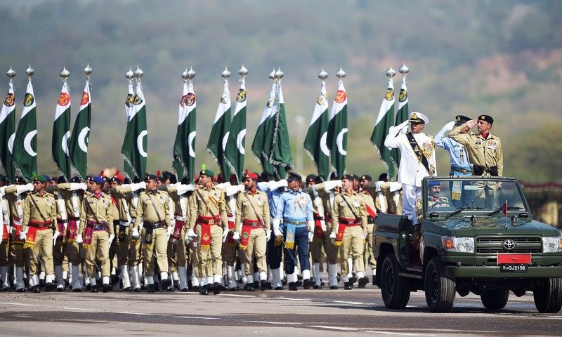 Nation Celebrates Pakistan Day 2018, Sri Lankan President Attends Military Parade