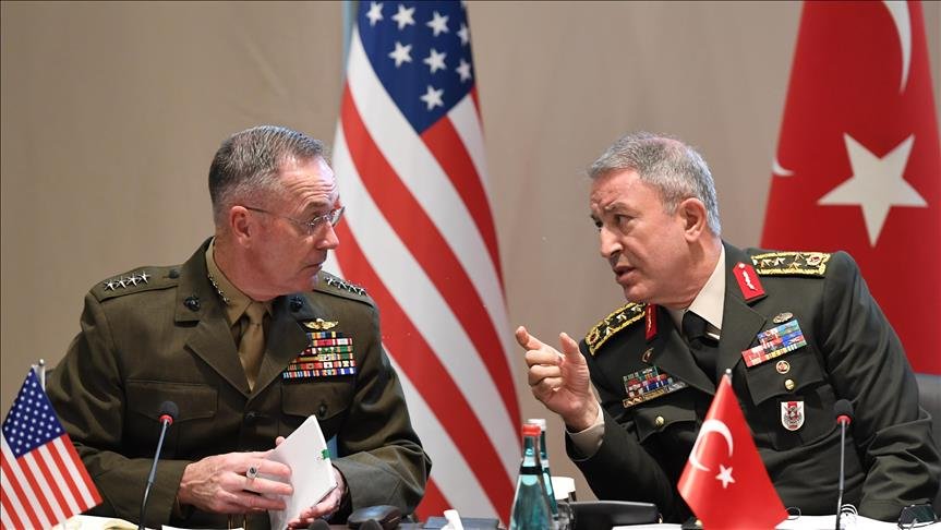 Chief of General Staff of Turkish Armed Forces, Hulusi Akar (R) Chairman of US Joint Staff General Joseph Francis Dunford (L)