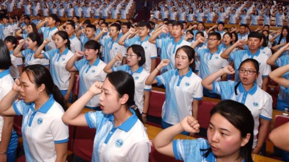 2,000 Volunteers Ready for 18th SCO Qingdao Summit