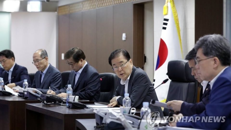 Chung Eui-yong, 3rd from right,of National Security Office, presides meeting of security-related ministers