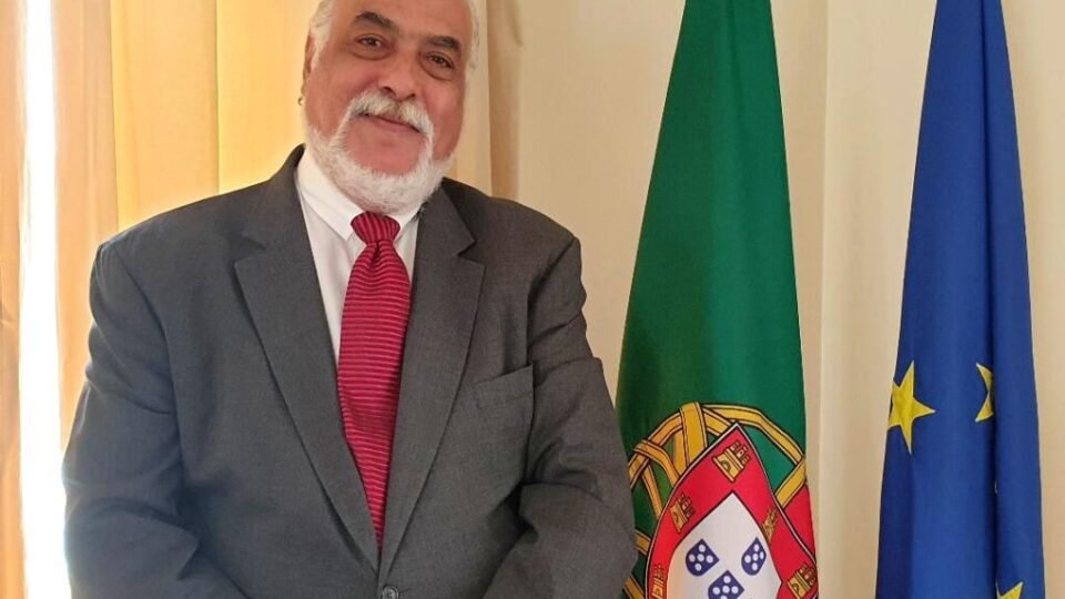 Dr. Antonio Alves De Carvalho