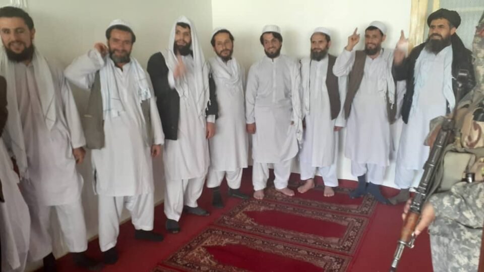 Taleban Releases Afghan Soldiers In Eid Gesture