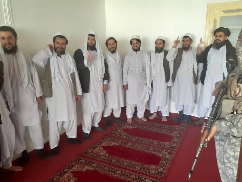 Taleban Releases Afghan Soldiers In Eid Gesture