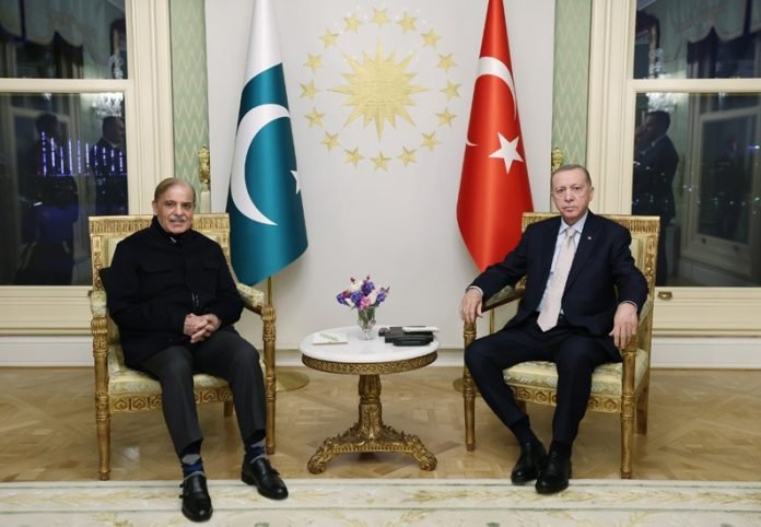 Shehbaz – Erdogan Meet; Reaffirm Commitment For Pak-Turkiye $5 b Trade in Three Years