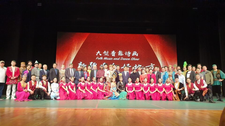 Qatar: Xinjiang Folk Artists Captivate Audiences in a Vibrant Celebration of Chinese Lunar New Year